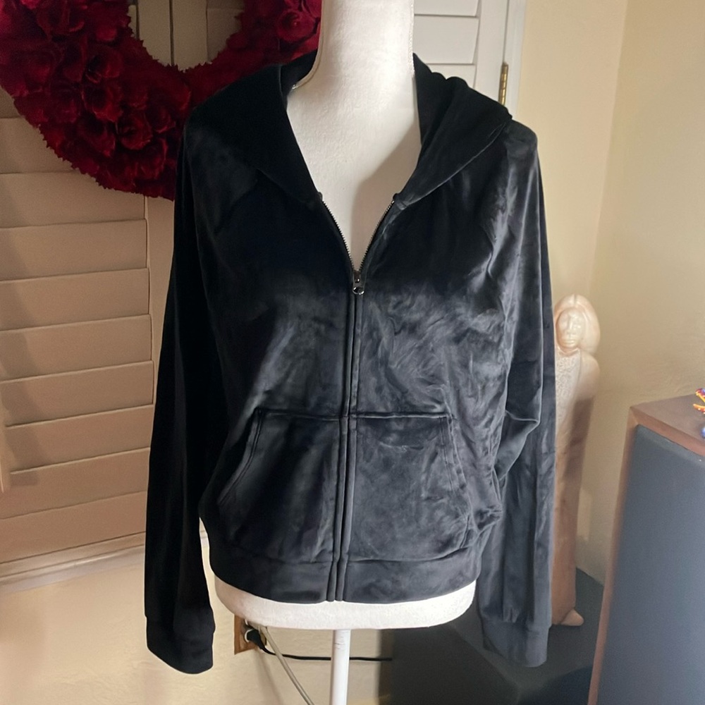 💛🖤Victoria’s Secret Black Velour Zip Front Hoodie/Jacket W/Two Pockets Size L